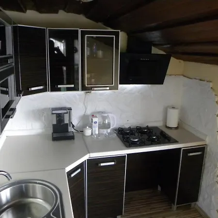 Apartament Z Ogrodem Szczytna Exterior foto